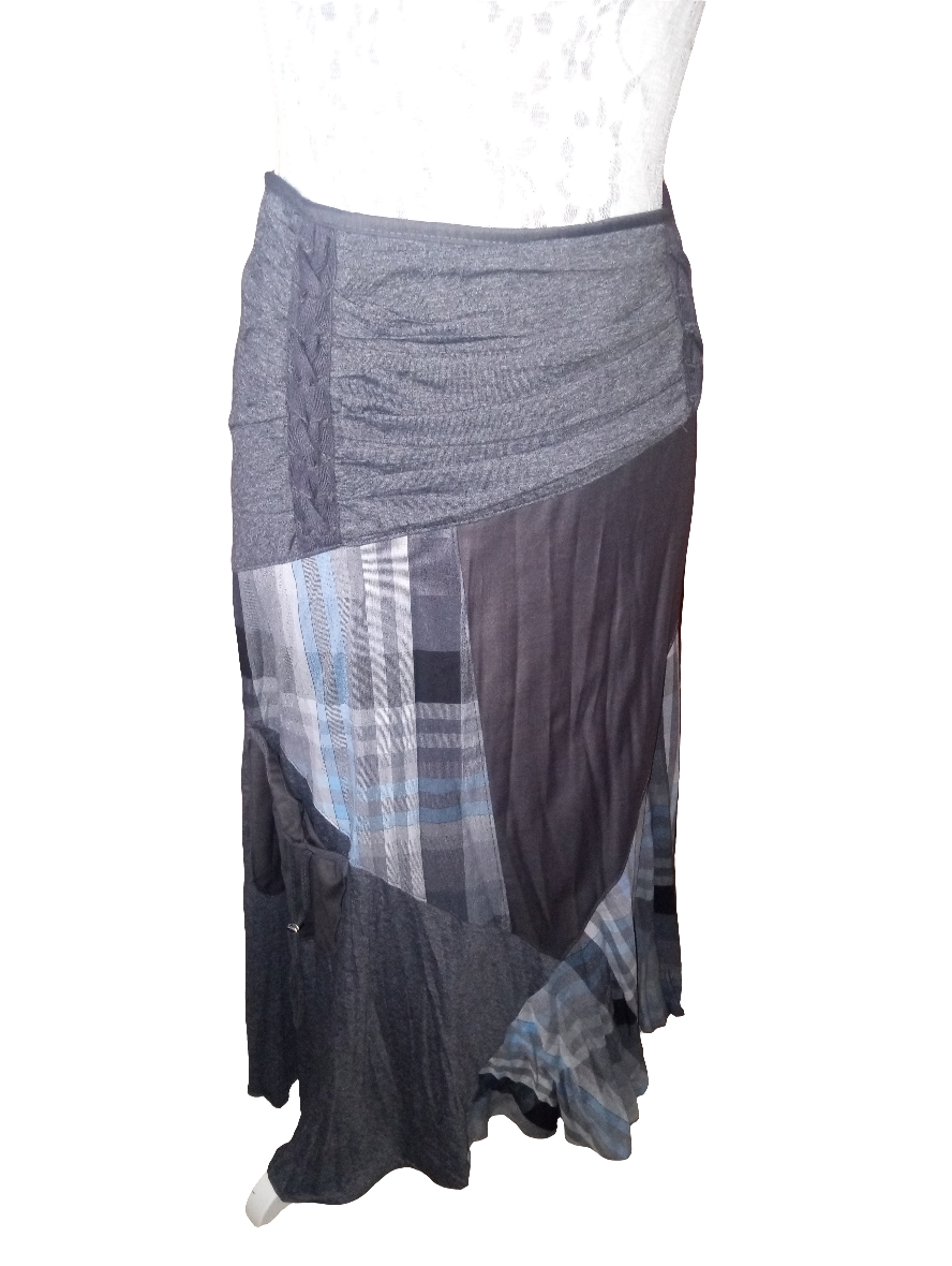 Carolina Blue+Gray Plaid Skirt Size 8